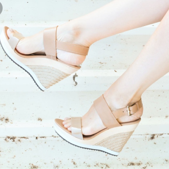 Sam Edelman Shoes - Sam Edelman platform wedge nude buckle sandal